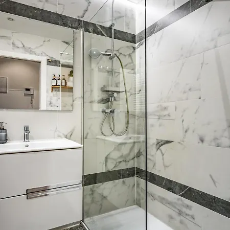 Apartment Numa Guilhou Gijón